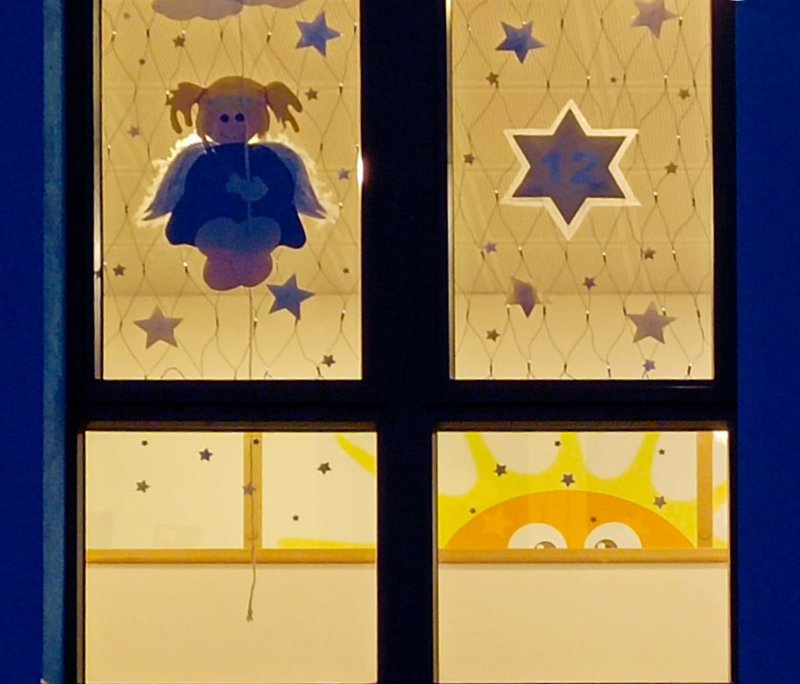 12 20221210 Fenster 12